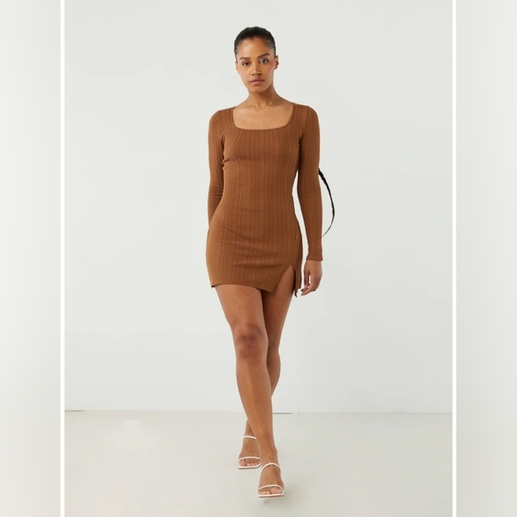 Oak + Fort - NWT Elegant Black Square Neck Dress - Size Medium - Picture 4 of 7